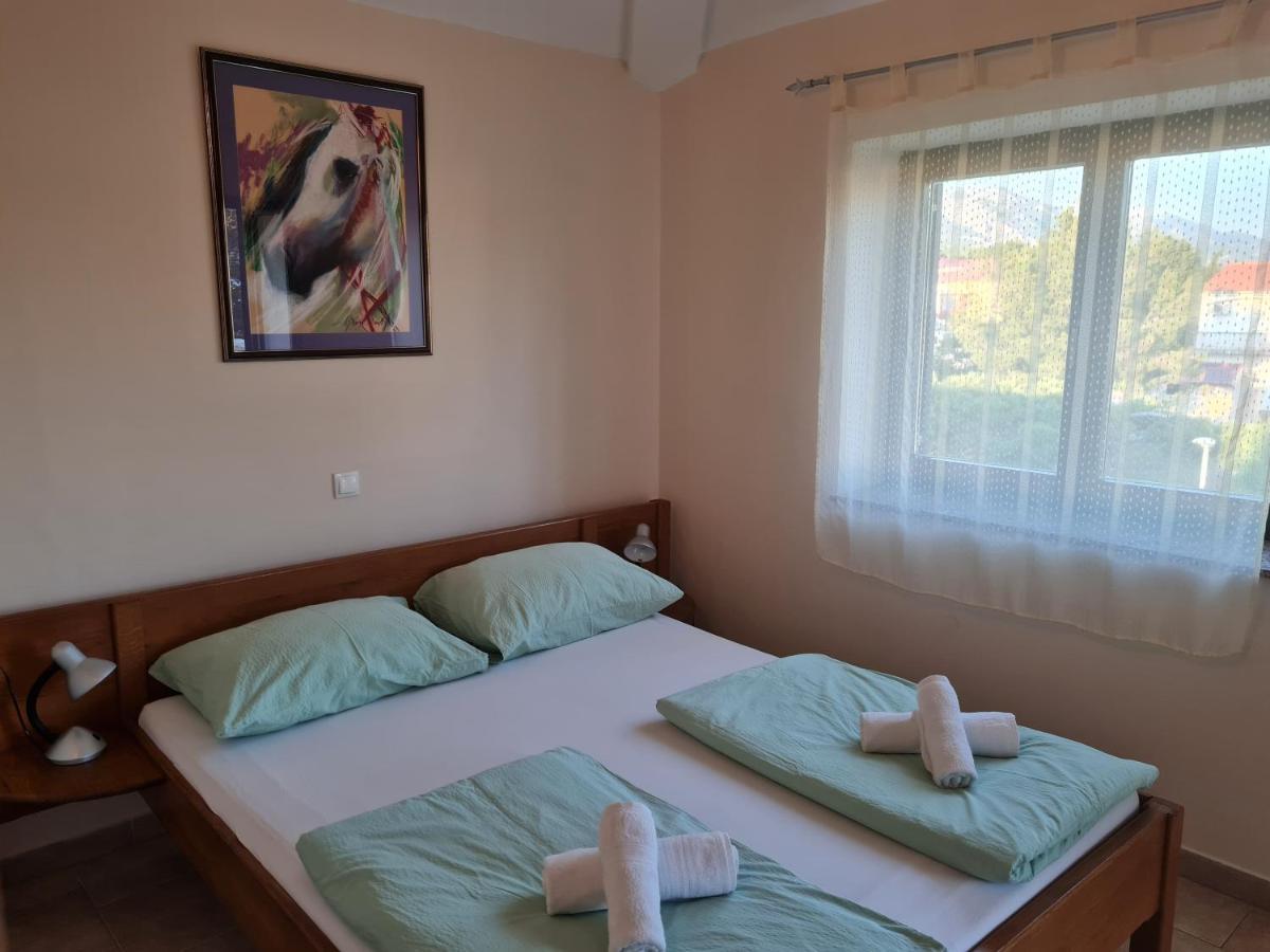 Apartment Lavanda 스타리그라드 파클레니차 외부 사진